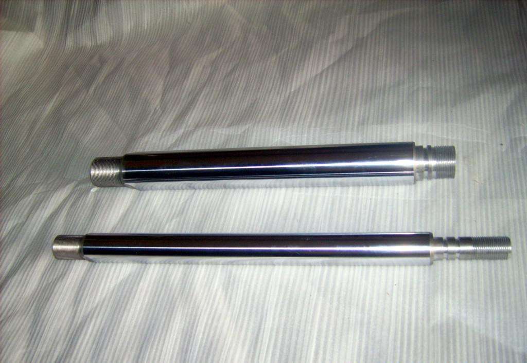 hydraulic piston rod